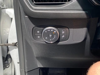 Ford Focus Wagon 1.0 EcoBoost Hybrid Connected Nieuw Type/Hybride/Airco-Ecc/Alu wielen/Navi/Led / 12
