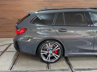 BMW 3-serie Touring 330e M-Sport Pro | LCI | Dravitgrau | 292PK | Plug-in Hybrid |Carplay | 19” | Harman Kardon | Trekhaak / 21