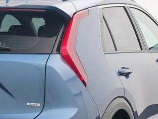 Kia Niro 1.6 GDi PHEV DynamicLine Navigatie | Private lease 579 pm / 47