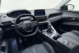 Peugeot 5008 1.2 PureTech GT-Line | Apple carplay/Android auto | Automatische airco | Cruise control | Lichtmetalen velgen 19'' | Navigatie | / 17