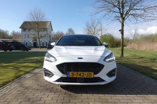 Ford Focus 1.0 EcoBoost ST LINE Titanium X Business  | Panodak | Camera | Winterpakket | ACC | / 2