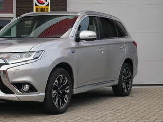 Mitsubishi Outlander 2.0 PHEV Premium Trekhaak| Camera| NAP / 26