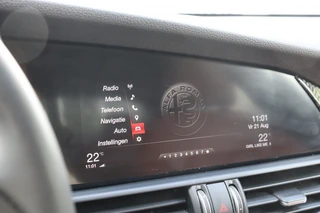Alfa Romeo Giulia 2.0T SUPER AUT ORIG.NL/A.CarPlay/Ad.Cruise/Stuur&Stoelverw./18inch 114dkm! / 41