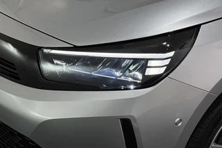 Opel Corsa Electric Long Range Edition 51 kWh Achteruitrijcamera Apple CarPlay Parkeersensoren Voor en Achter / 18