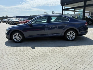 Volkswagen Passat 1.8 TSI Business Edition R Automaat | Climate control | Achteruitrij camera | Navigatie | Elektrisch Pakket | Afneembare Trekhaak | Ergo-Comfort stoel | Parkpilot | LM-Velgen | LED Verlichting / 21