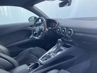 Audi TT RS Roadster TT 2.5 400pk 5-Cil Quattro B&O Camera Stoelverw. 20 Inch / 65