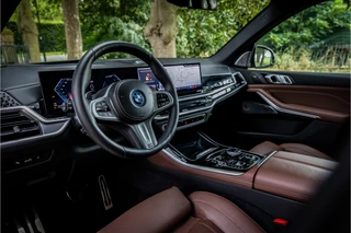 BMW X5 xDrive50e M Sport Pro  Bowers & Wilkins Sky Lounge Massage Crafted Clarity Soft Close / 6