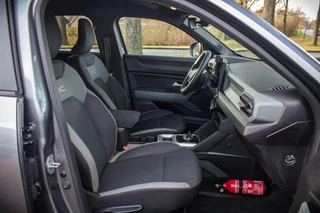 Dacia Duster extreme hybrid 140 I Automaat I Navigatie / 6