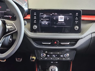 Škoda Fabia 1.0 TSI Monte Carlo Geen import | Navi | Parkeersensoren / 10