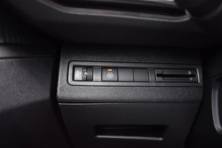 Peugeot 3008 1.2 PureTech Allure | Half Leer | Camera | HUD | Apple CarPlay / 26