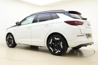 Opel Grandland 1.6 Turbo Plug-In Hybrid 300PK 4x4 GSe | Adaptive Cruise Control | 360° Camera | Stoelverwarming | Elektrische achterklep | Alcantara Bekleding | Camera | 19'' LM Velgen / 13