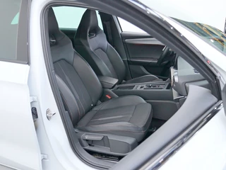 CUPRA Leon Sportstourer 1.4 e-Hybrid Business Adaptief / 17