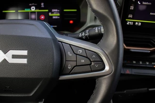 Dacia Duster extreme hybrid 140 I Automaat I Navigatie / 16
