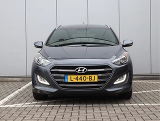 Hyundai i30 Wagon 1.6 GDi Comfort  | Trekhaak | Navigatie | Camera | / 6