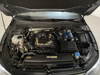Volkswagen Golf Variant 1.0 TSI 110pk Life Camera DAB+ Navigatie / 17