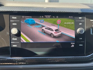 Volkswagen Taigo 1.0 TSI AUTOMAAT* Navigatie * Parkeersensoren * Adaptieve Cruise Control * / 16