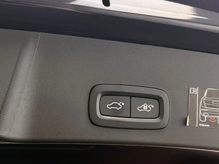 Volvo XC40 1.5 T5 Recharge Inscription 262 PK | Leder | Camera | Carplay | Elek. Kofferklep | / 31