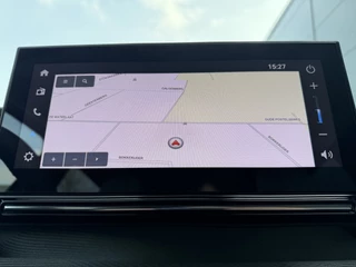 Citroën C3 100pk Max (Camera - LED - Automatische Airco - Navigatie - Parkeersensoren - Draadloos laden - Apple Carplay) / 19
