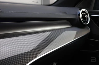 Mercedes C-klasse Estate 220 d AMG Line / Panoramadak / Burmester Surround / Massage Stoelen / Night Pakket / Trekhaak Wegklapbaar / 17