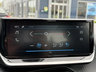 Peugeot 208 Style Hybrid 110PK e-DCS6 Automaat Parkeersensoren, Airco, DAB, Cruise Control, Elektrische Ramen, Centrale Deurvergrendeling / 20