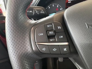 Ford Fiesta 1.0 EcoB.125pk Hybrid ST-Line X 5-drs. LED/KEYLESS/B&O/NAVI/CARPLAY/CRUISE/PDC/17INCH / 33