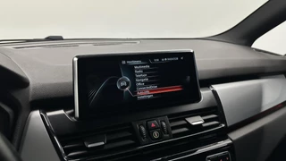 BMW 2-serie Active Tourer 225xe Centennial High Executive PANO LEER HEAD UP. / 35