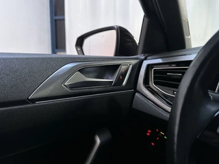 Volkswagen Polo 1.0 TSI Highline Business R R-Line Virtual Cockpit Parkeersensoren Navigatie DAB+ / 25