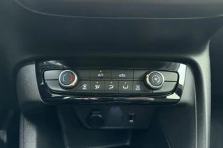 Opel Corsa 1.2 Elegance Automaat | Airco | Navigatie | Cruise control | Trekhaak | Lage km stand / 18