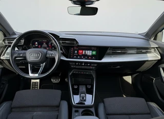 Audi A3 Sportback 45 TFSI e S edition Competition S-LINE - SOH 99% / 12