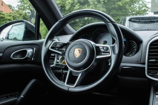 Porsche Cayenne 3.0 S E-Hybrid Platinum Edition Pano|Stoelverwarming|Bose| / 31
