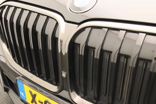 BMW 7-serie 745e High Executive *M Sport* Xpel Massage 394 pk Panorama dak / 19