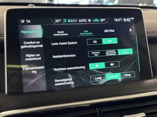 MG EHS 1.5 TGDI Luxury / 33
