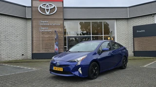 Toyota Prius 1.8 HYBRID FIRST EDITION NAVI STOELVERW AFN-TREKHAAK PARK-SENSOREN BSM CAMERA HUD BLUETOOTH