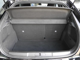 Opel Mokka 1.2 Turbo Ultimate | Demo | Adaptive Cruise Control | Achteruitrijcamera | Navigatie | Black Pack | 18'' velgen / 12