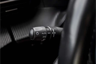 Peugeot 2008 1.2 PureTech Allure Pack  | Camera | Trekhaak | LED / 38