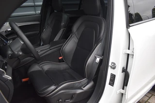 Volvo XC90 2.0 T8 Recharge AWD R-Design  | Panorama | Bowers&Wilkins | Trekhaak | Luchtvering | 22'' Wielen | ACC | Head- Up | / 7