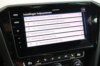 Volkswagen Passat Variant 1.5 TSI 150pk DSG 2x R-Line Panoramadak Leder Camera Stoelverwarming Virtual Cockpit / 30
