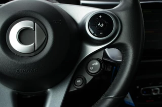 Smart fortwo EQ Comfort 18 kWh|Cruise Control|Automatische verlichting| / 17