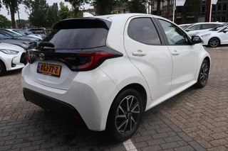 Toyota Yaris 1.5 Hybrid 115 DYNAMIC STOELVERW. LED KOPLAMPEN LENDE STEUN AD-CRUISE CAMERA CLIMA / 4