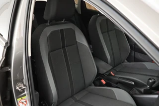 Volkswagen Polo 1.0 TSI 95pk R-Line Highline Virtual Cockpit Navigatie Adaptive Cruise Clima / 2