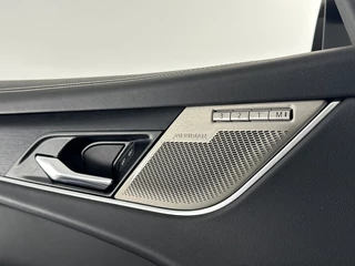 Jaguar F-PACE 2.0 P400e R-Dynamic HSE Black Pack Panoramadak | Massagestoelen + Ventilatie | Head-Up Display / 26