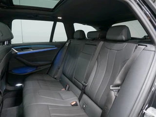 BMW 5 Serie Touring 530e xDrive M-Sport Panoramadak | Adapt. Cruise Control / 25