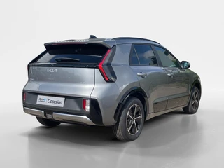 Kia Niro 1.6 GDi Hybrid DynamicPlusLine | Navigatie | Climate control | Elektrische bestuurders stoel | Schuif/kantel dak | Elektrische achterklep | DEMO / 6