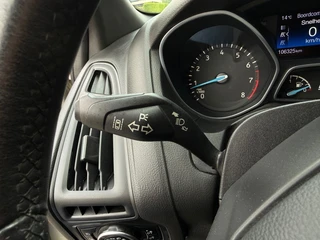 Ford Focus Wagon 1.0 ST-Line Cruise Navi Airco Carplay / 27