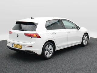 Volkswagen Golf 1.0 TSi 115 Pk Life | Adaptive cruise | Climatronic | Navigatie | CarPlay | 16 Inch | 83.232 Km !! / 2