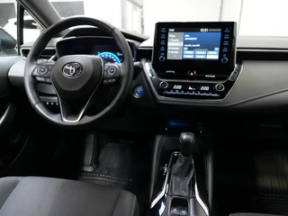 Toyota Corolla 1.8 Hybrid First Edition ✅Stoel&Stuurverw.✅Adapt Cruise✅Clima✅Camera✅Navi✅Two Tone✅ / 20