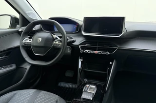 Peugeot 208 1.2 Hybrid e-DCS6 Allure | 110PK | AUTOMAAT | HYBRID | Navigatie | Parkeercamera Voor & Achter | Dodehoek Detectie | / 31