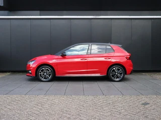 Skoda Fabia 1.0 TSI Monte Carlo | AUT. | SPORTSTOELEN | CAMERA | STOELVERW. | CRUISE | NAVI | APPLE CARPLAY | / 2
