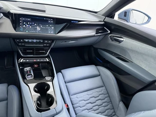 Audi e-tron GT GT 93 kWh CARBON PAKKET | STOEL VENTILATIE EN VERWARMING | PANORAMDAK | B&O GELUID | HEAD UP | LUCHTVERING ETC . / 29