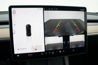 Tesla Model Y Long Range AWD 75kWh Full Self Driving 93% SOH l Warmtepomp l Trekhaak afneembaar / 17